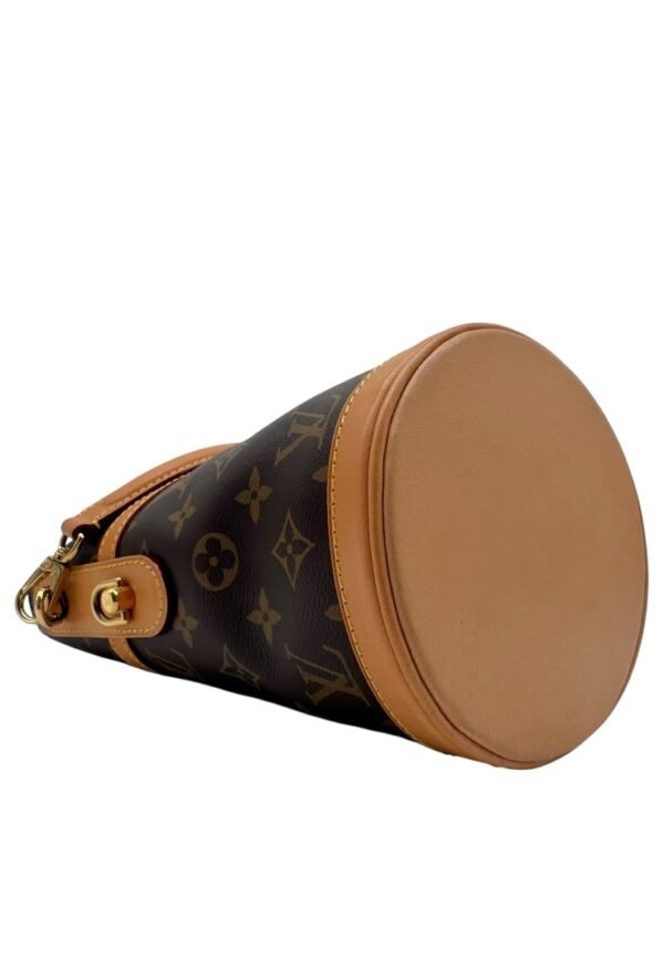 LOUIS VUITTON - DUFFLE BUCKET - Image 11